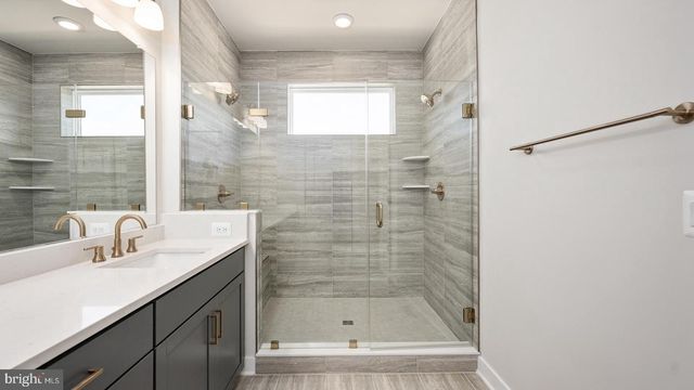 44576 STRABANE TER, Ashburn, VA 20147