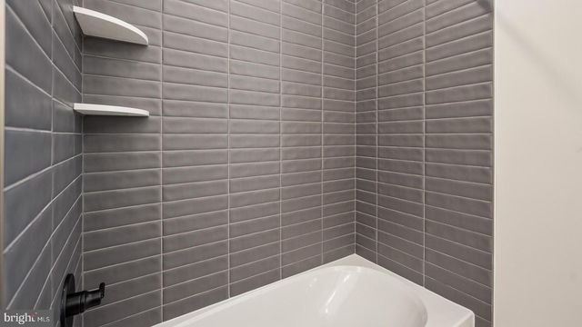 44576 STRABANE TER, Ashburn, VA 20147