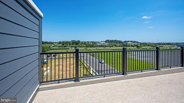 44576 STRABANE TER, Ashburn, VA 20147