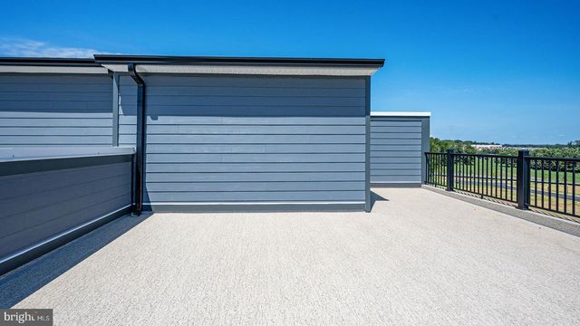 44576 STRABANE TER, Ashburn, VA 20147