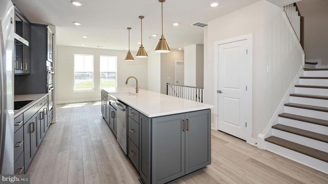 44576 STRABANE TER, Ashburn, VA 20147