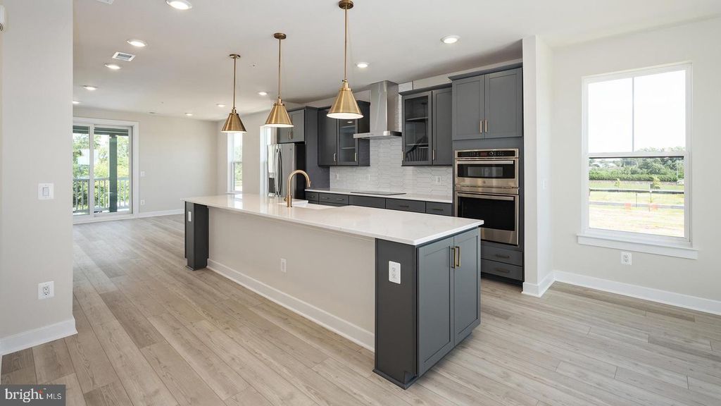 44576 STRABANE TER, Ashburn, VA 20147