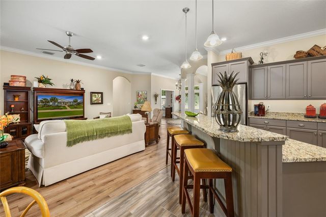 1097 SUGAR LOAF KEY LOOP, Lady Lake, FL 32159