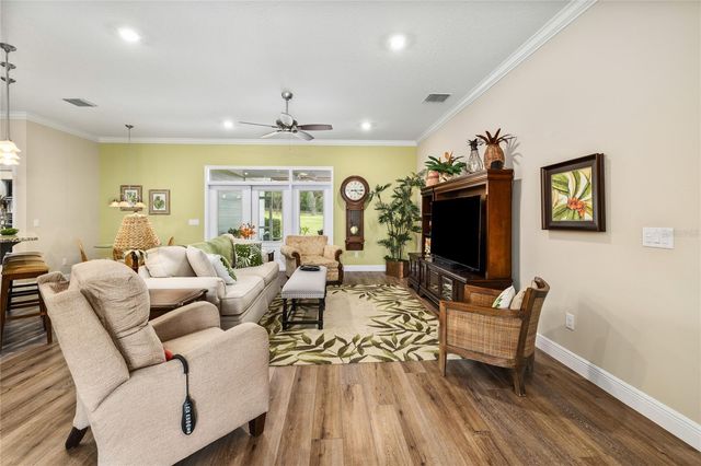 1097 SUGAR LOAF KEY LOOP, Lady Lake, FL 32159
