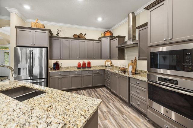 1097 SUGAR LOAF KEY LOOP, Lady Lake, FL 32159