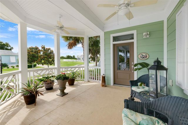 1097 SUGAR LOAF KEY LOOP, Lady Lake, FL 32159