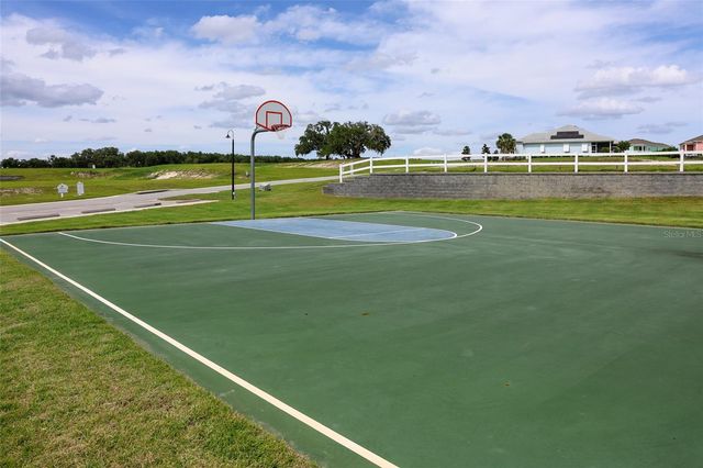 1097 SUGAR LOAF KEY LOOP, Lady Lake, FL 32159
