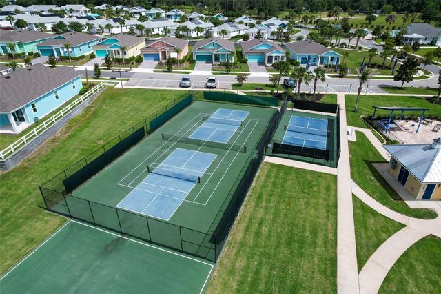 1097 SUGAR LOAF KEY LOOP, Lady Lake, FL 32159