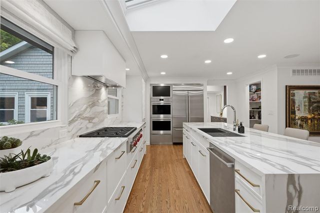 612 Brookside Avenue, Birmingham, MI 48009