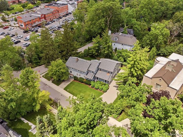 612 Brookside Avenue, Birmingham, MI 48009