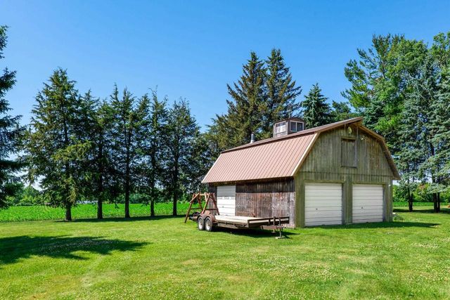 W13112 Olden Road, Ripon, WI 54971
