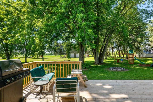 W13112 Olden Road, Ripon, WI 54971