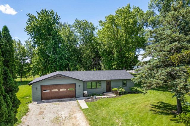 W13112 Olden Road, Ripon, WI 54971
