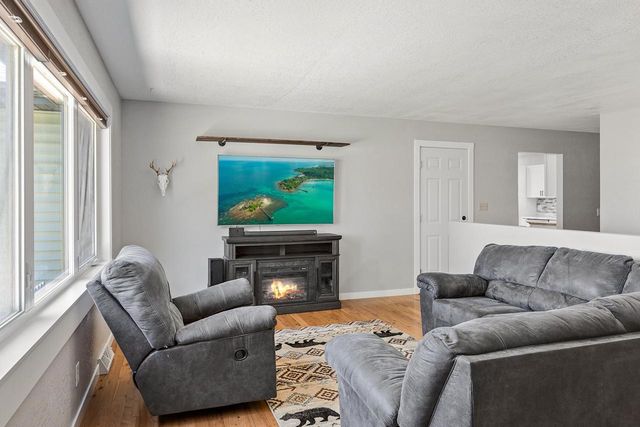 W13112 Olden Road, Ripon, WI 54971