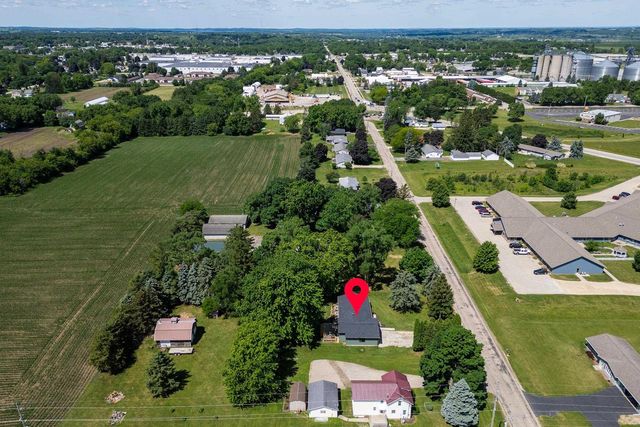 W13112 Olden Road, Ripon, WI 54971