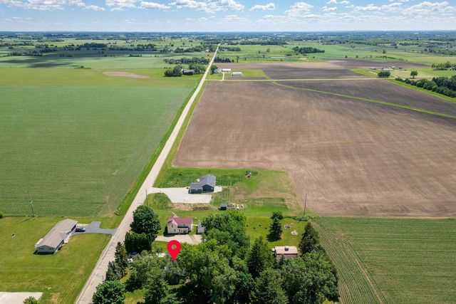 W13112 Olden Road, Ripon, WI 54971