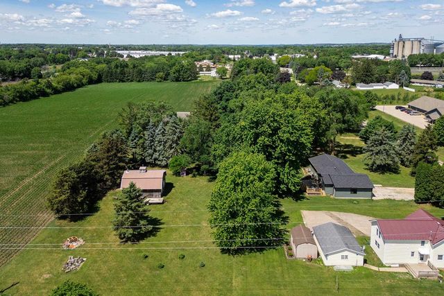 W13112 Olden Road, Ripon, WI 54971