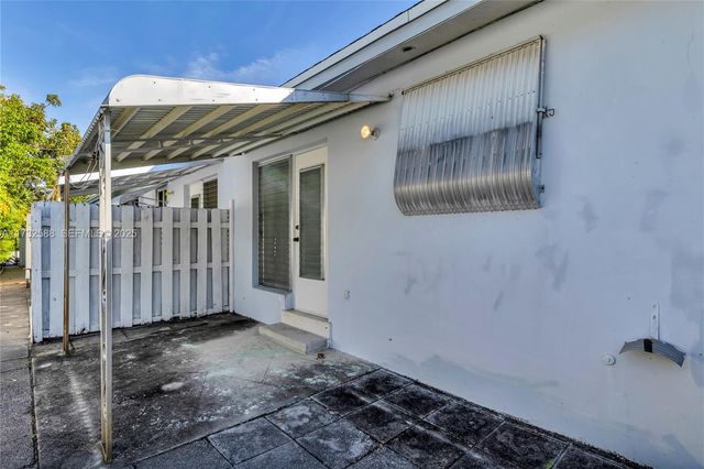 2300 Jackson Street 10, Hollywood, FL 33020