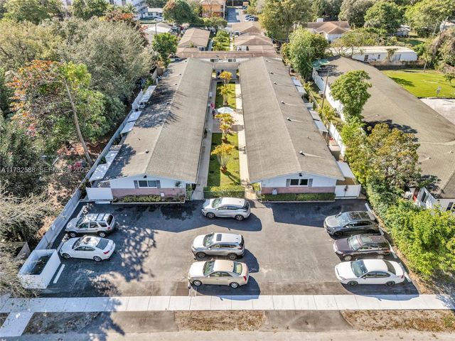 2300 Jackson Street 10, Hollywood, FL 33020