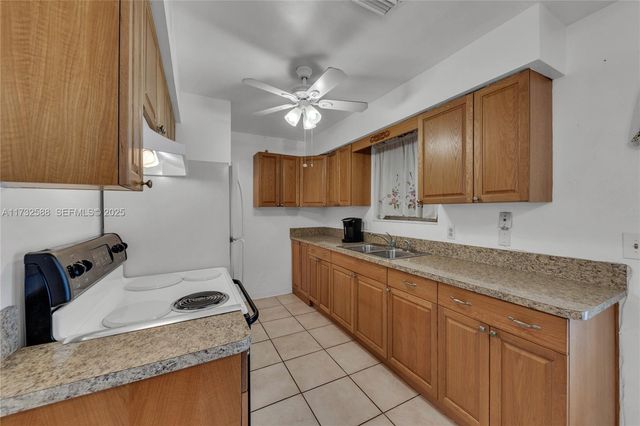 2300 Jackson Street 10, Hollywood, FL 33020