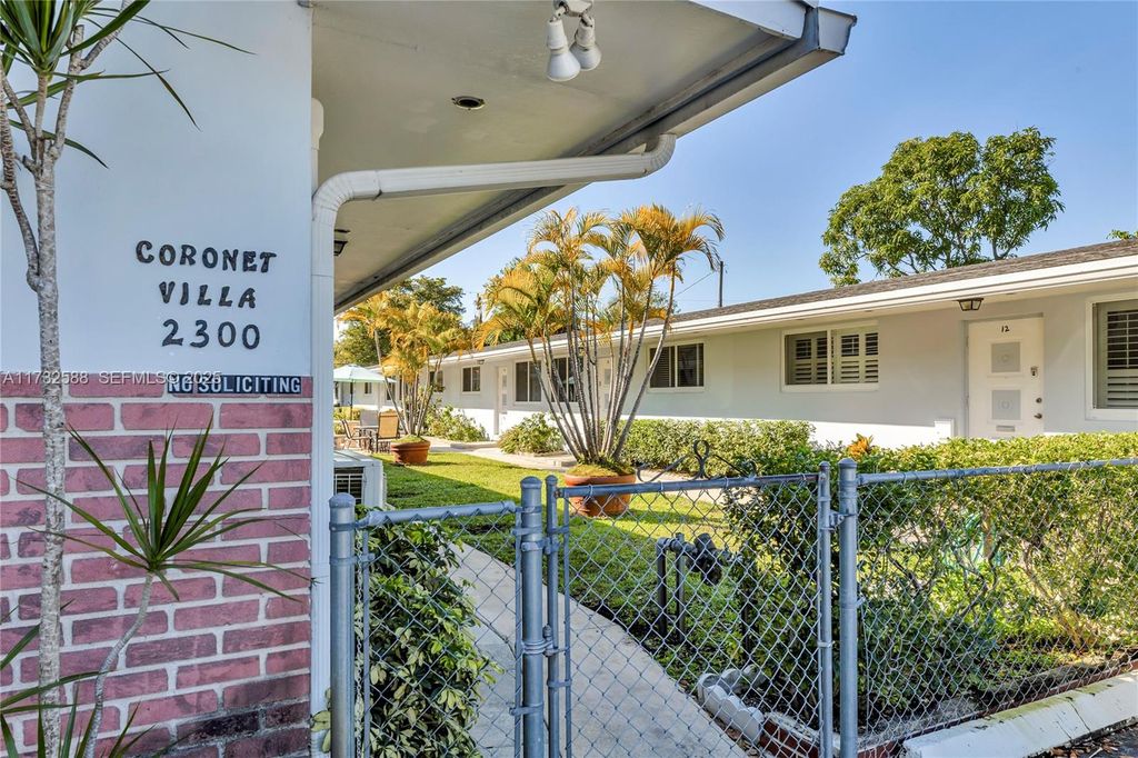 2300 Jackson Street 10, Hollywood, FL 33020