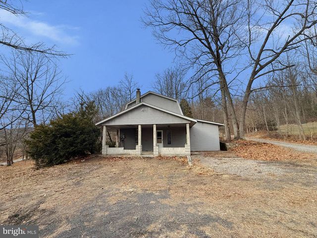 1500 POTTSVILLE ST, Lykens, PA 17048