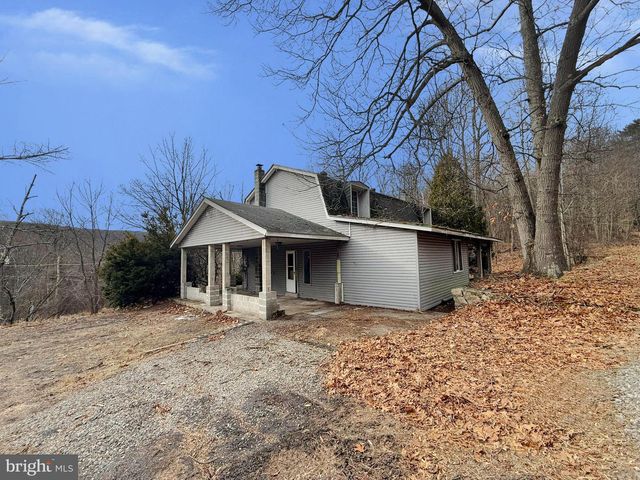 1500 POTTSVILLE ST, Lykens, PA 17048