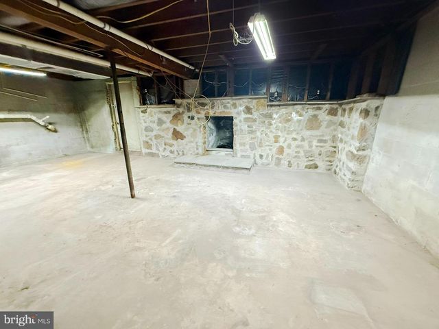 1500 POTTSVILLE ST, Lykens, PA 17048