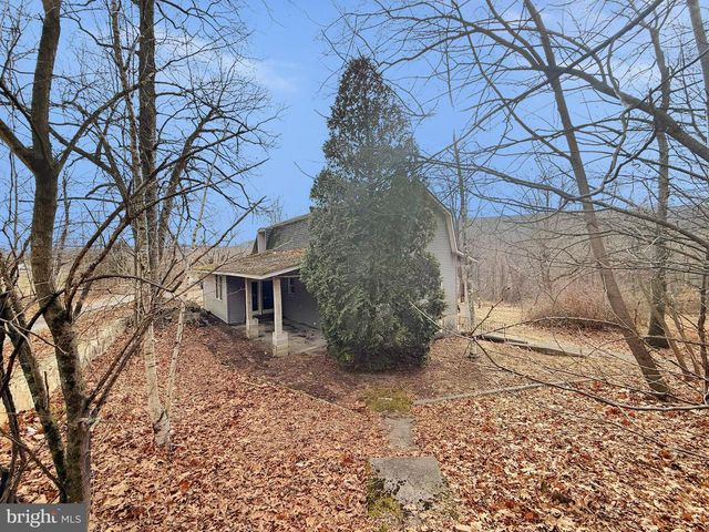 1500 POTTSVILLE ST, Lykens, PA 17048