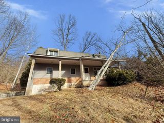 1500 POTTSVILLE ST, Lykens, PA 17048