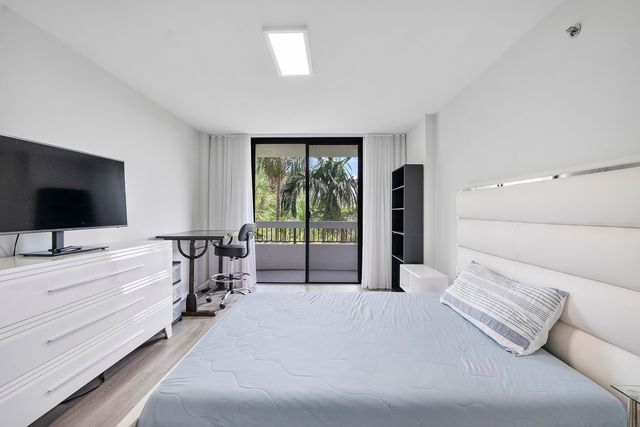 23200 Camino Del Mar, Boca Raton, FL 33433