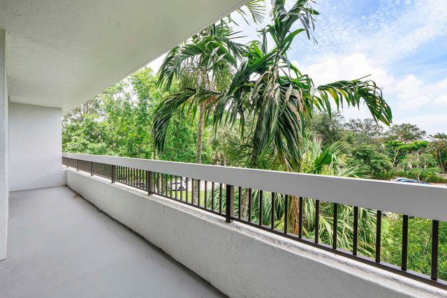 23200 Camino Del Mar, Boca Raton, FL 33433