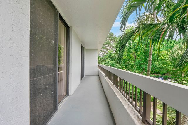 23200 Camino Del Mar, Boca Raton, FL 33433