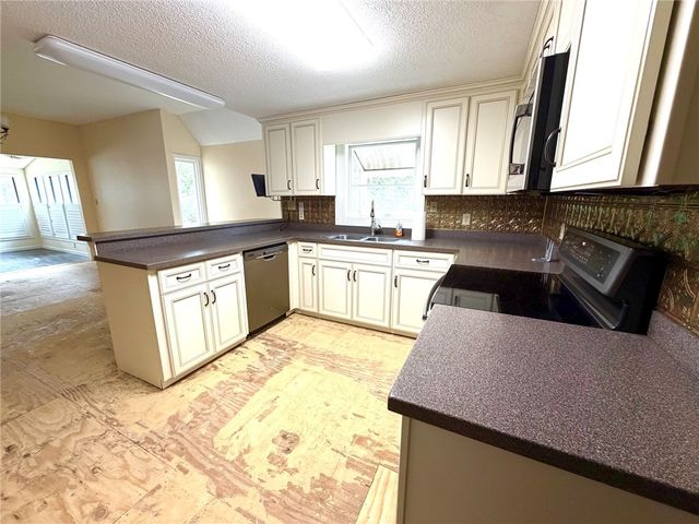 121 Riverwood Road, Brunswick, GA 31523