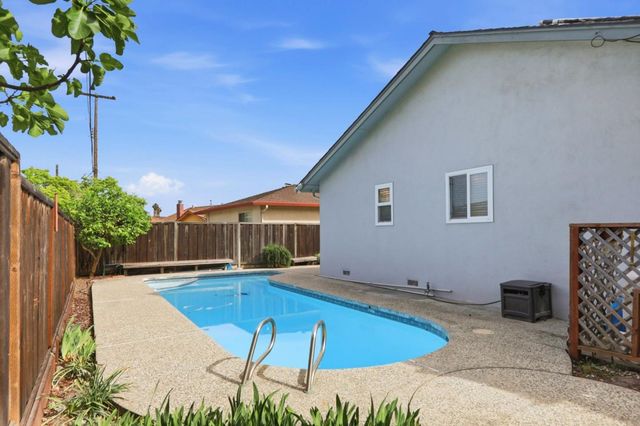 3503 Emmett Place, Santa Clara, CA 95051