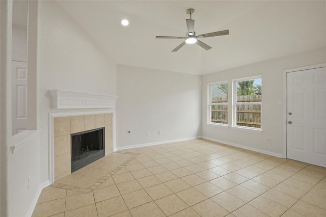 4754 Chisholm Hollow, Fresno, TX 77545