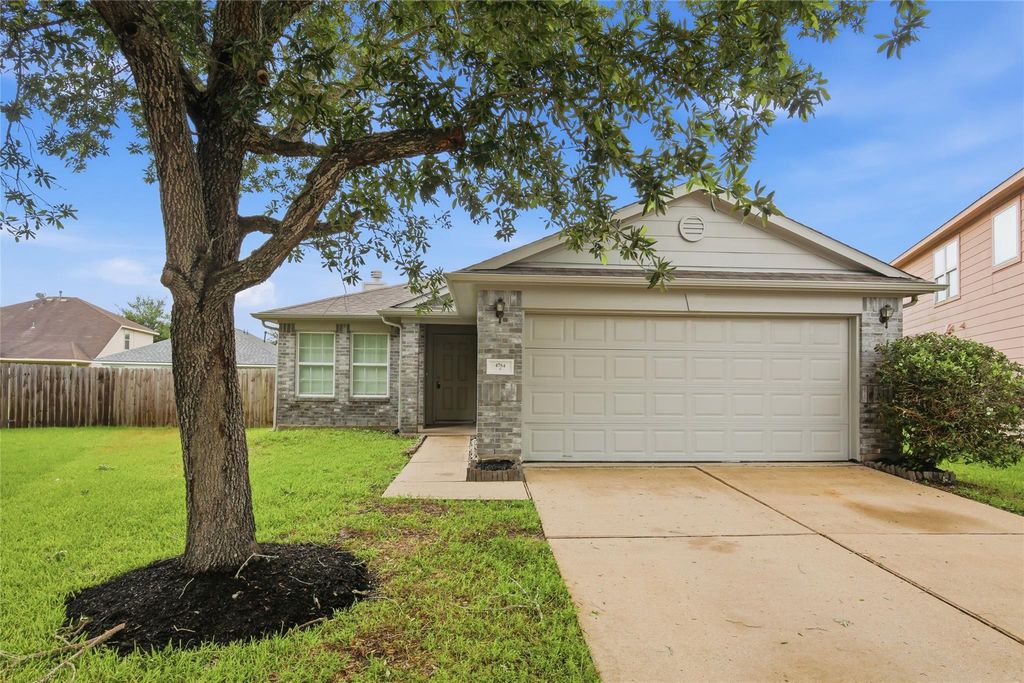 4754 Chisholm Hollow, Fresno, TX 77545