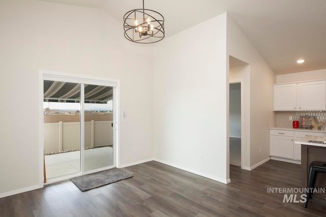 1295 W Buffalo River Dr, Meridian, ID 83642