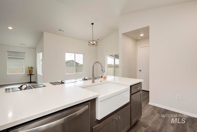 1295 W Buffalo River Dr, Meridian, ID 83642