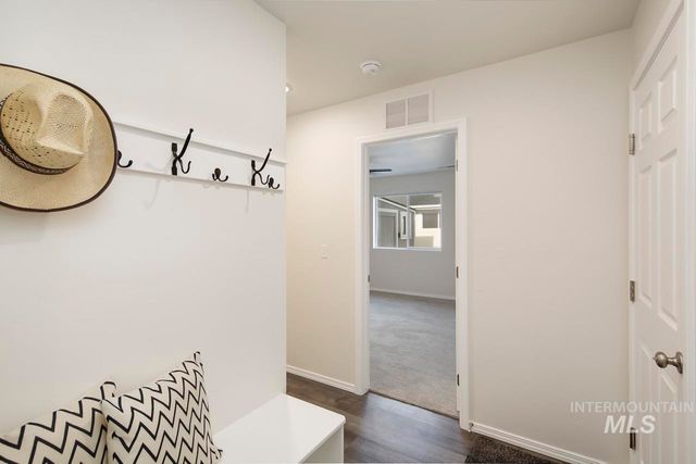 1295 W Buffalo River Dr, Meridian, ID 83642