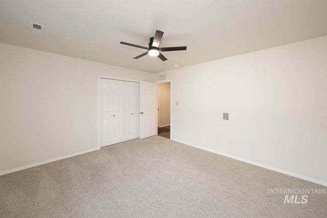 1295 W Buffalo River Dr, Meridian, ID 83642