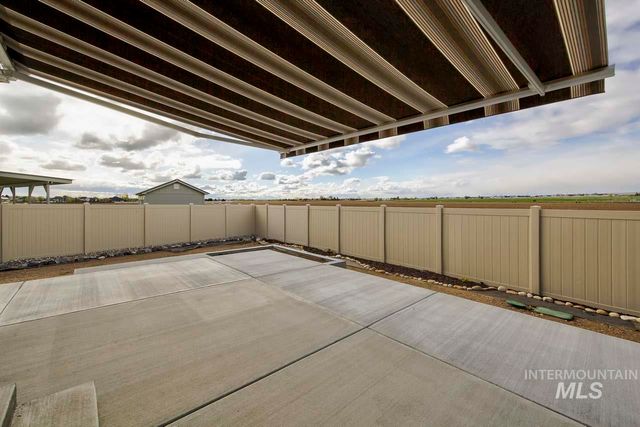 1295 W Buffalo River Dr, Meridian, ID 83642