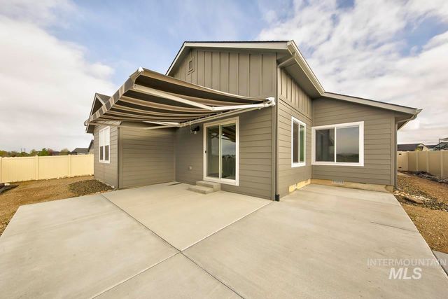 1295 W Buffalo River Dr, Meridian, ID 83642