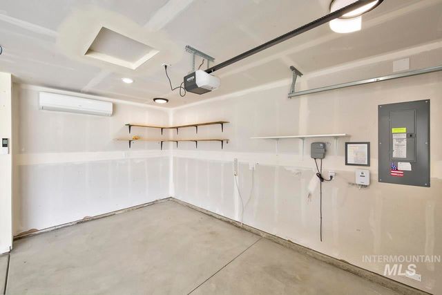 1295 W Buffalo River Dr, Meridian, ID 83642