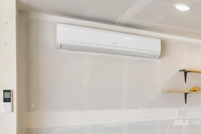 1295 W Buffalo River Dr, Meridian, ID 83642