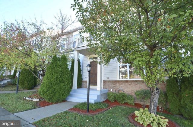 2454 BATTERY HILL CIR, Woodbridge, VA 22191