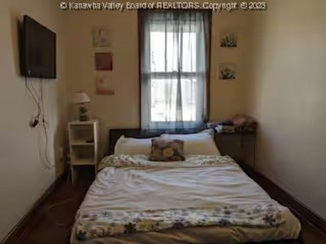 1627 Clay Avenue, Charleston, WV 25387