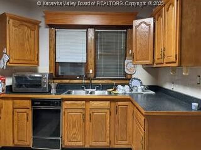 1627 Clay Avenue, Charleston, WV 25387