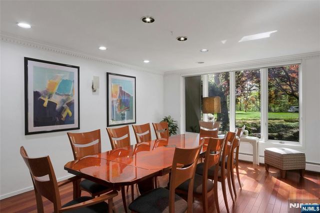 78 Apple Ridge, Woodcliff Lake, NJ 07677