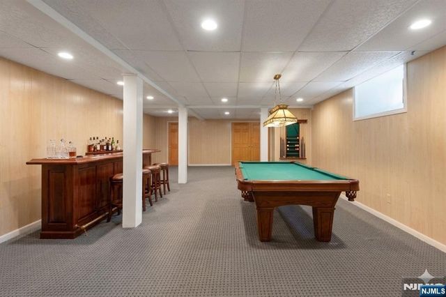 78 Apple Ridge, Woodcliff Lake, NJ 07677